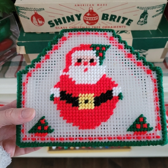 Vintage Christmas napkin holder - Picture 2 of 7